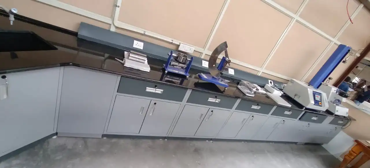 Hospital and Diagnostics Lab Furniture