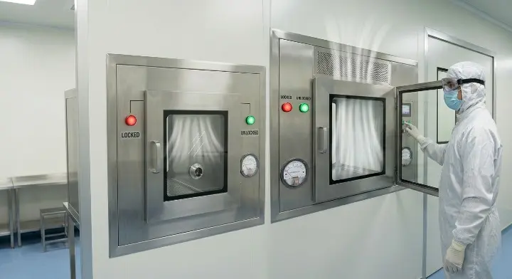 Metrolabs Dynamic Pass Box – H14 HEPA, electromagnetic interlock, UV-C, SS 304 construction, pharmaceutical cleanroom Grade A