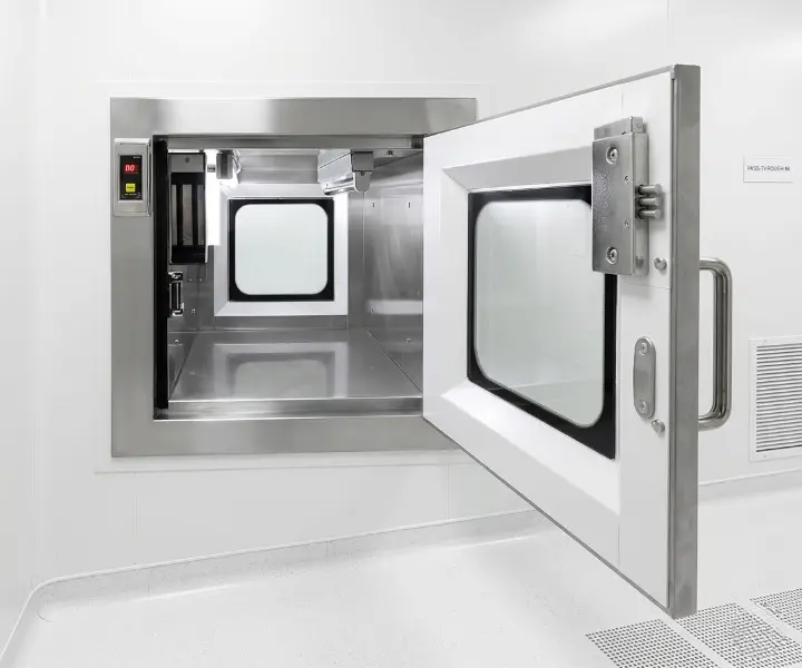 Metrolabs Static Pass Box interior – SS 304 coved corners, UV-C lamp, SS handles, indicator light